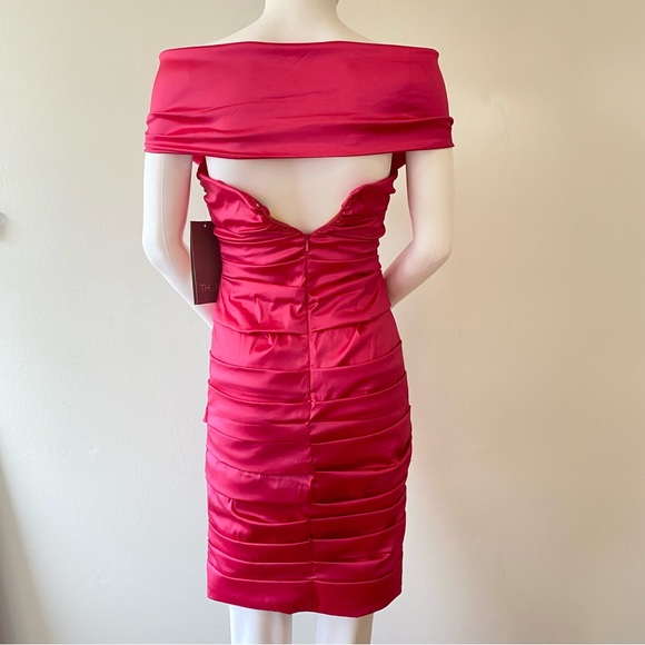 Theia Couture Pink Off Shoulder Ruched Cocktail Dress Size 0 Bodycon Mini - Picture 6 of 6